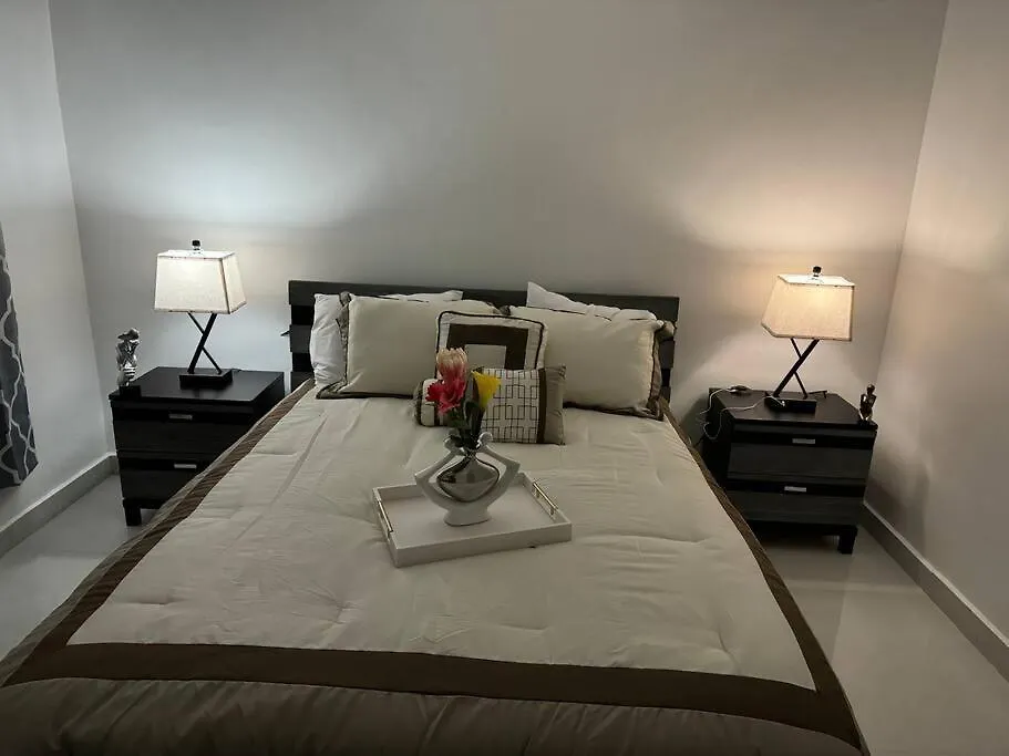Casa Mi Luz Ilumina Tu Estancia Con Elegancia Y Confort En San Juan Nyaraló
